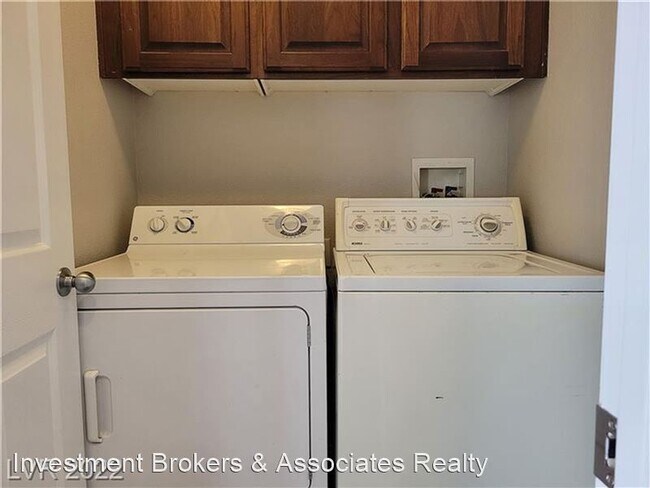 Building Photo - 4753 Aventura Canyon Ct