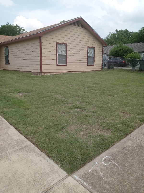 Building Photo - 5804 Redstone Dr