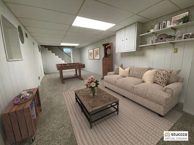 Building Photo - THREE BEDROOM SINGLE-FAMILY HOME WITH ACREAGE!