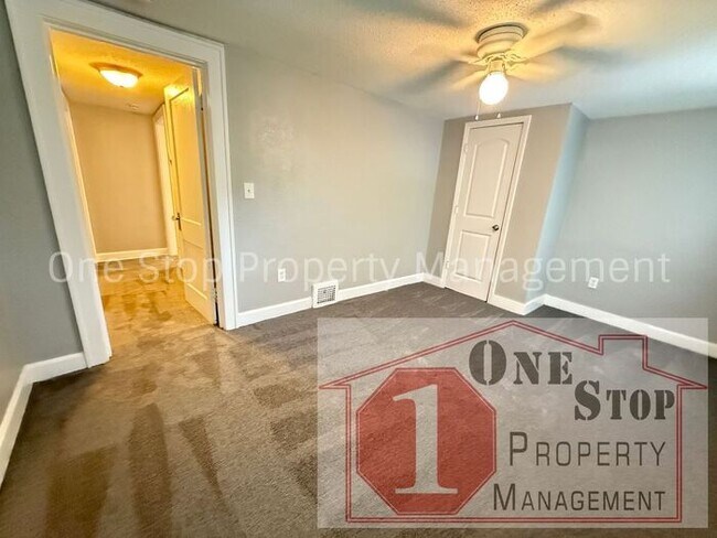 Building Photo - Beautiful 4 Bedroom 3 Bathroom Home in Kan...