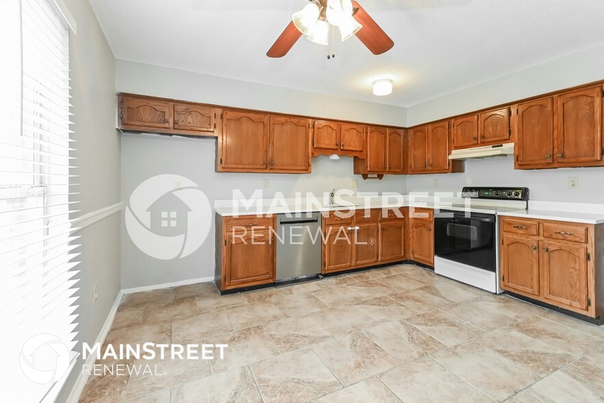 Building Photo - 6643 Magnolia Dr