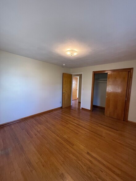 Building Photo - 42 Suffield St