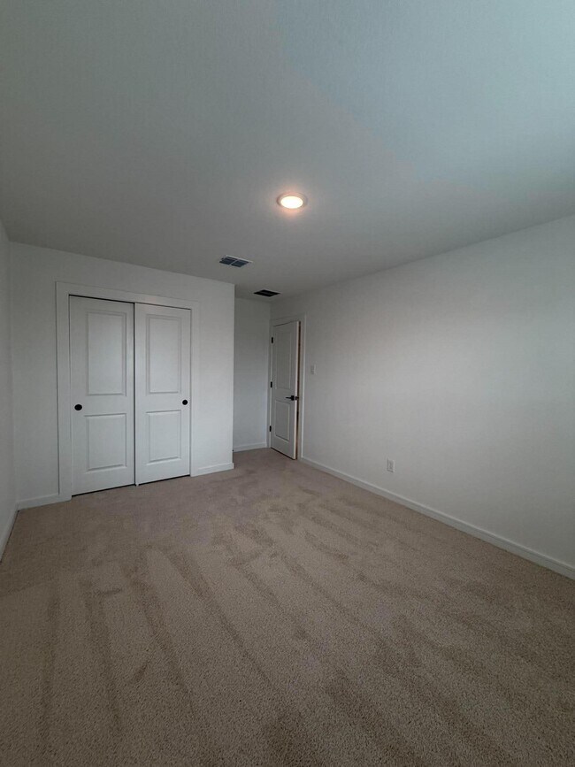 Building Photo - 8407 Tranquil Bay Ct