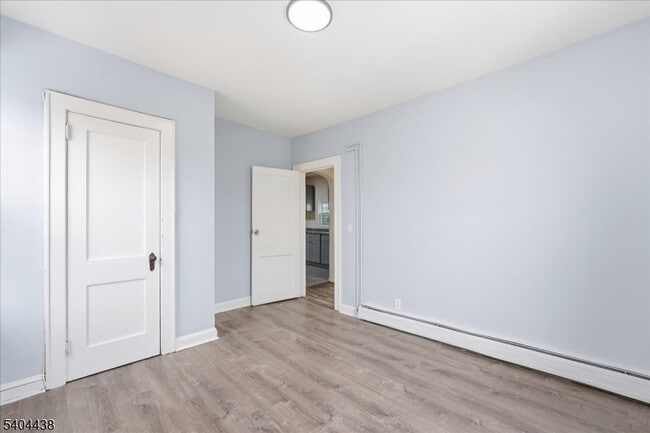 Building Photo - 102 Highland Ave