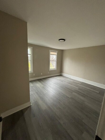 Building Photo - 631 Melwood Ave