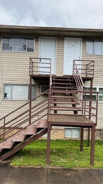 Building Photo - 210 Hendricks Blvd