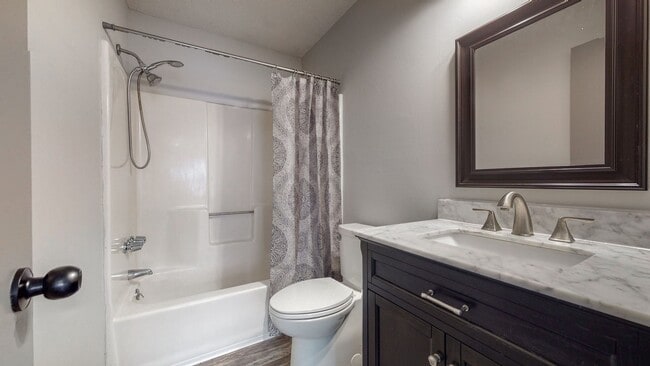 Building Photo - 3 Bedroom, 2 Bathroom home in the City of ...
