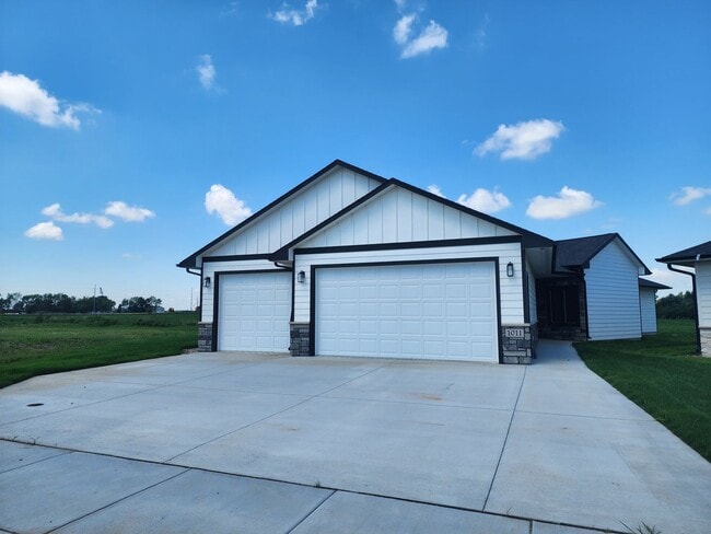 Primary Photo - Brand New Ranch Home for Rent - 3 Bed / 2 ...