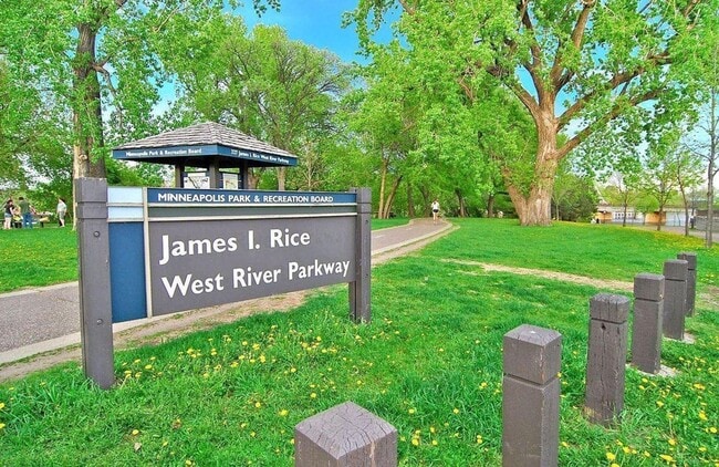 Building Photo - 748 N 3rd St