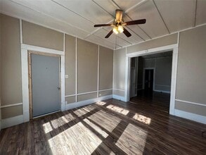 Building Photo - 817 W Owings St