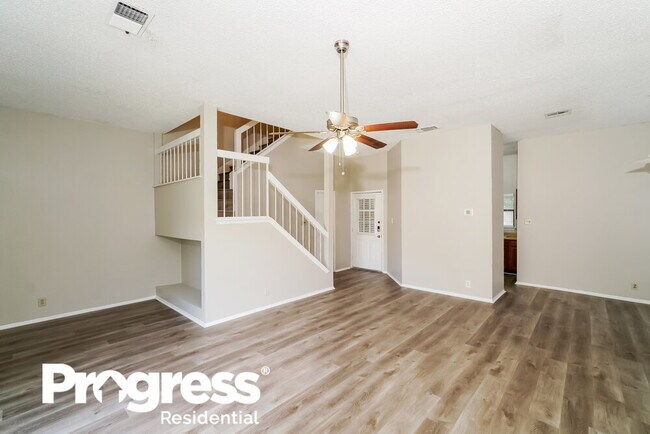 Building Photo - 8409 Forest Ridge Dr