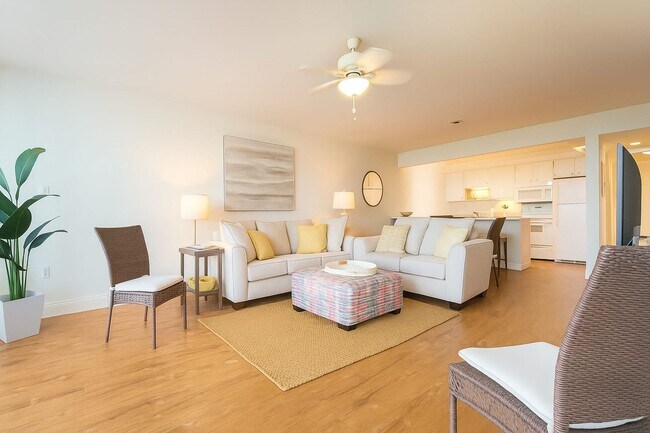 Building Photo - BREATHTAKING VIEW ALERT!!!