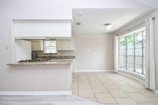 Building Photo - 12939 Westmere Dr