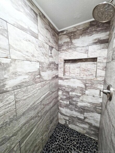 Building Photo - 2230 Ledgeview Ln