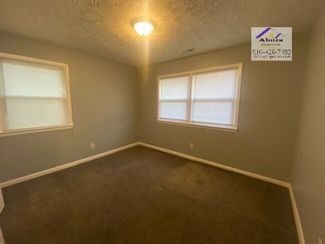 Building Photo - 6527 Tareyton Rd