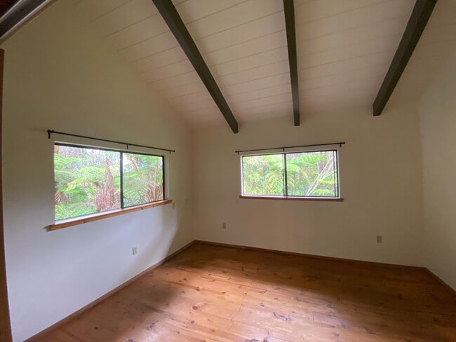 Building Photo - Charming 1-Bedroom Retreat in Volcano