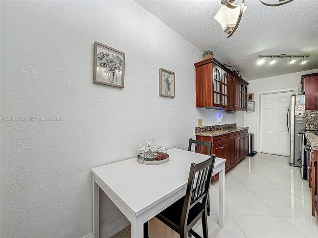 Building Photo - 2600 S Ocean Dr