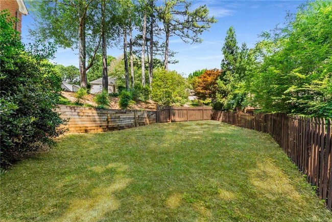 Building Photo - 5135 Falcon Chase Ln NE