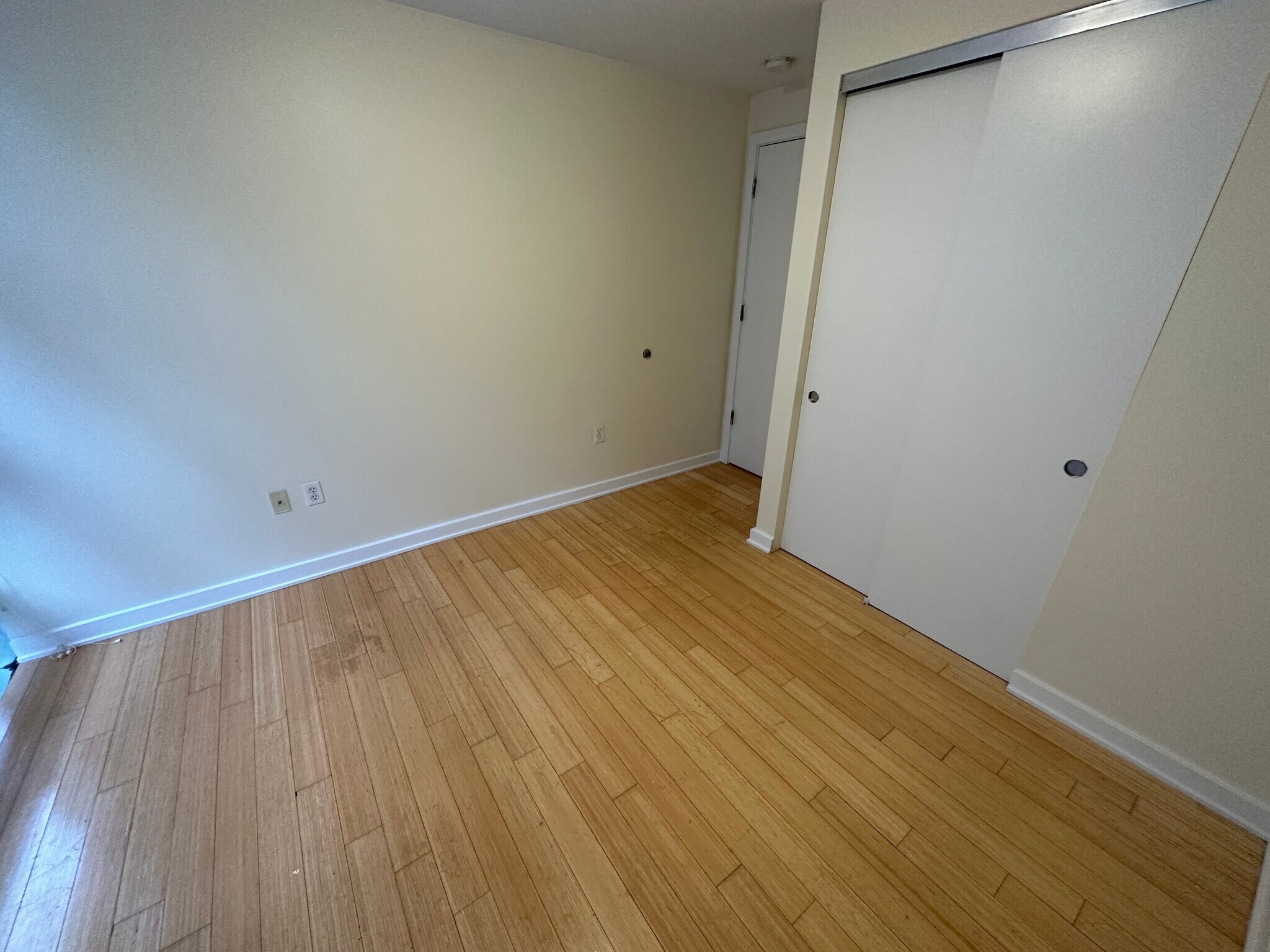 Building Photo - 5 Boylston Pl