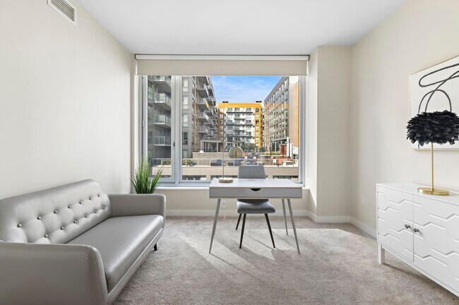 Building Photo - 1000 Ave at Port Imperial