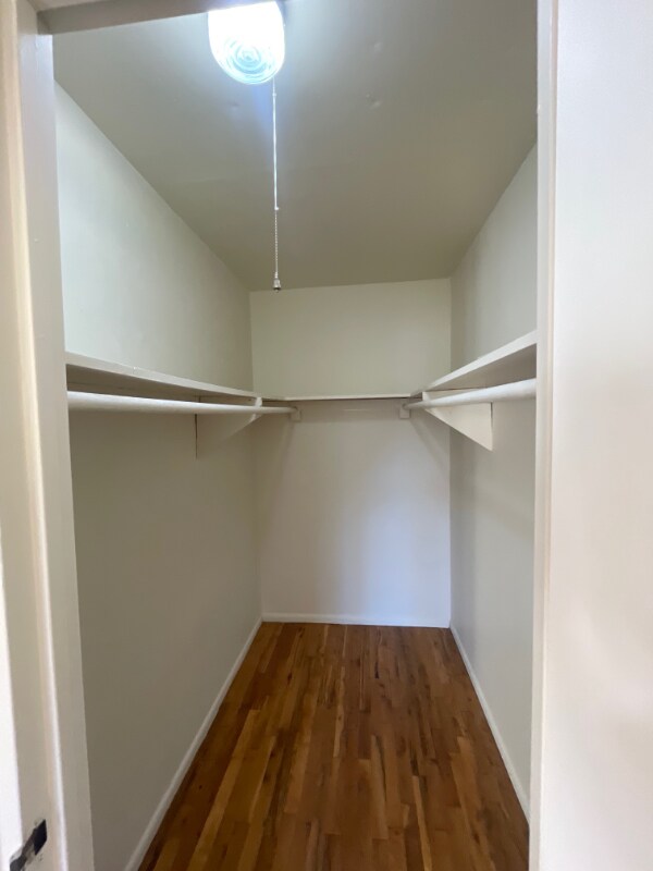 Building Photo - 72 Paerdegat 2nd St