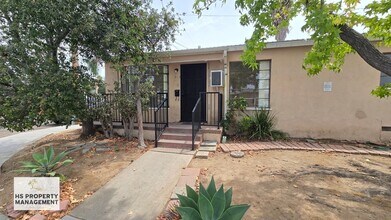 Building Photo - 303 Palm Ave