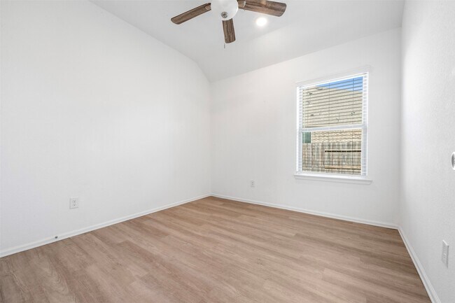 Building Photo - 26707 Andorra Colony Ct