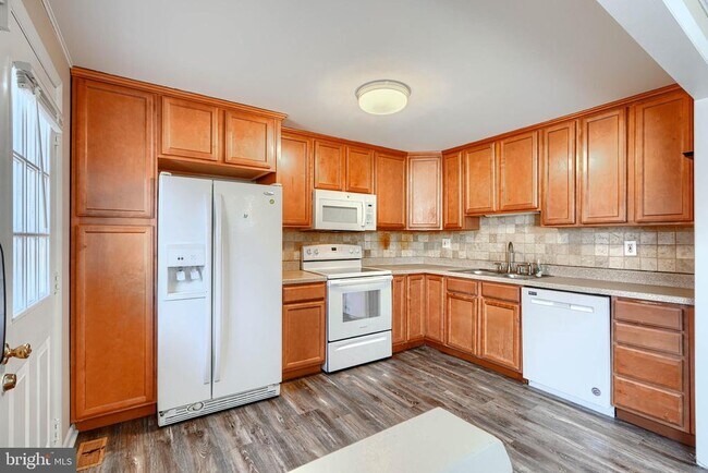 Building Photo - 12321 Boncrest Dr