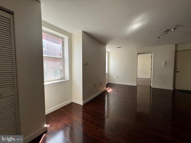 Building Photo - 222 N 9th St