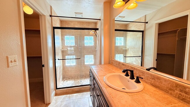 Building Photo - Gorgeous Two (2) Suites--- Executive Style 2BD/2.5BA + Loft, Two-Story TH at The Lake at Canyon L...