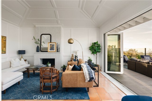 Building Photo - 10 Soto Grande Dr