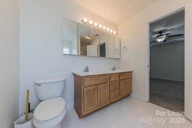 Building Photo - 110 Mendover Dr