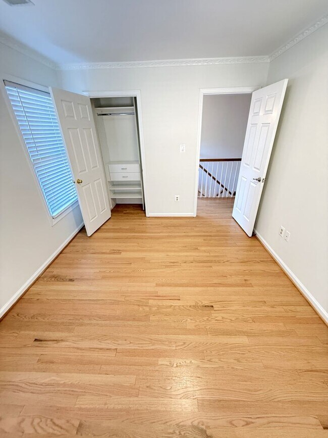 Building Photo - 10130 Treble Ct