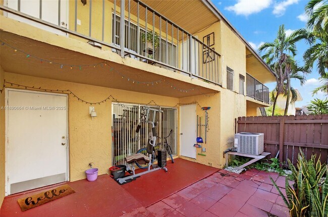 Building Photo - 15480 SW 82nd Ln