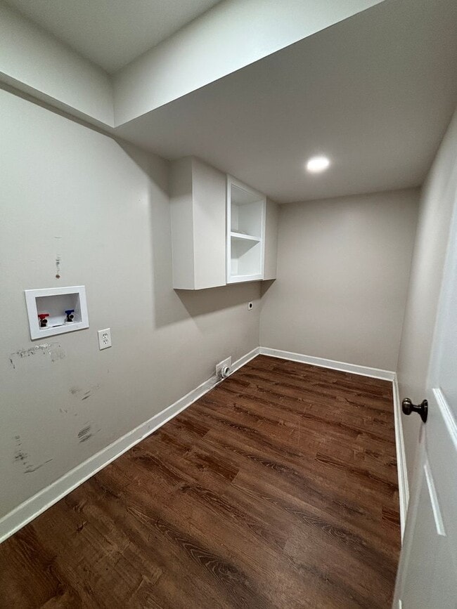 Building Photo - Space, Privacy & Flexibility – All in One Stunning Property