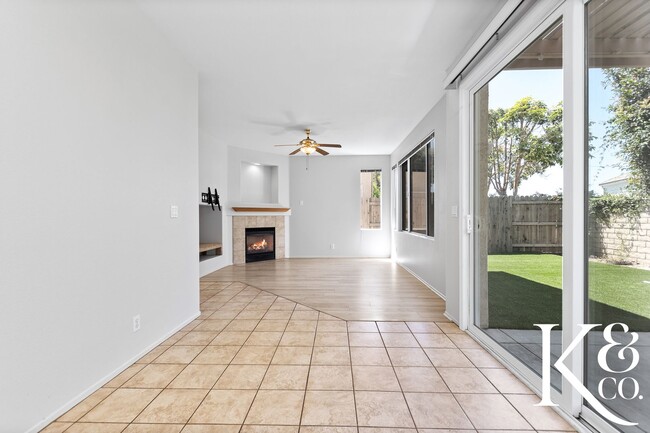Building Photo - 549 Avenida Magdalena