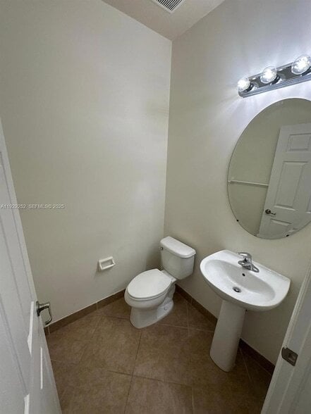 Building Photo - 12444 Emerald Creek Manor