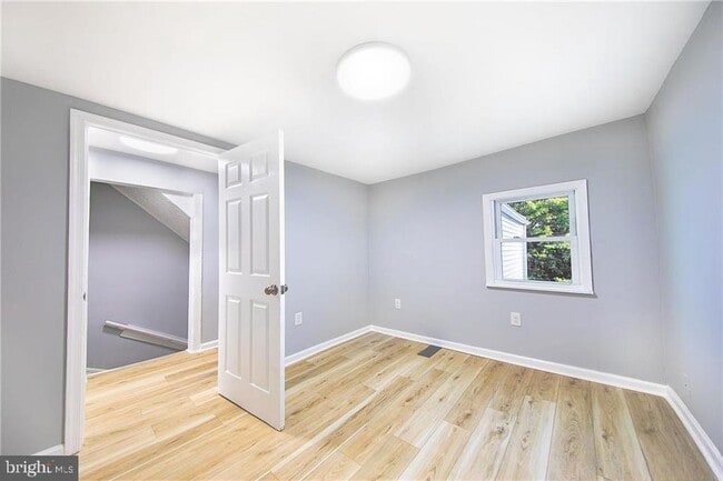 Building Photo - 910 Butler St