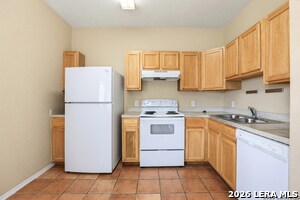 Building Photo - 6342 Queens Castle Dr