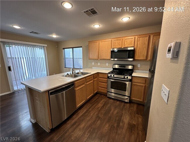 Building Photo - 10448 Chandra Ave