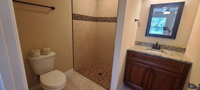Building Photo - 3858 SW 133rd Loop