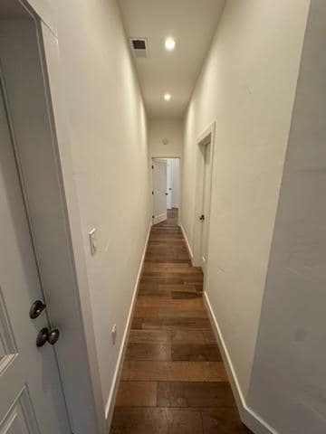 Building Photo - 435 Main St