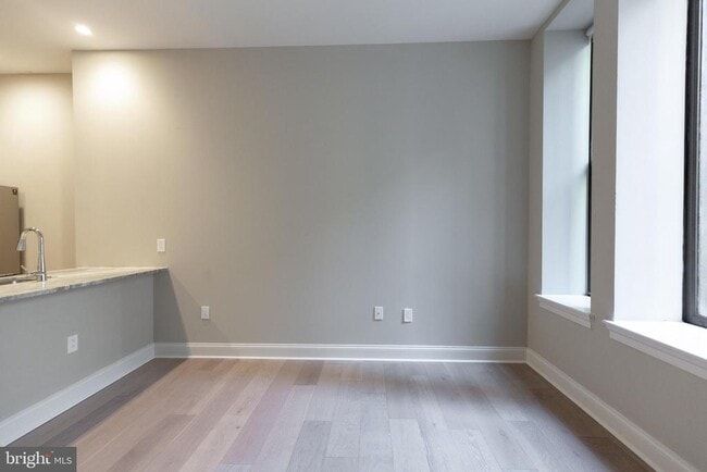 Building Photo - 1411 Walnut St