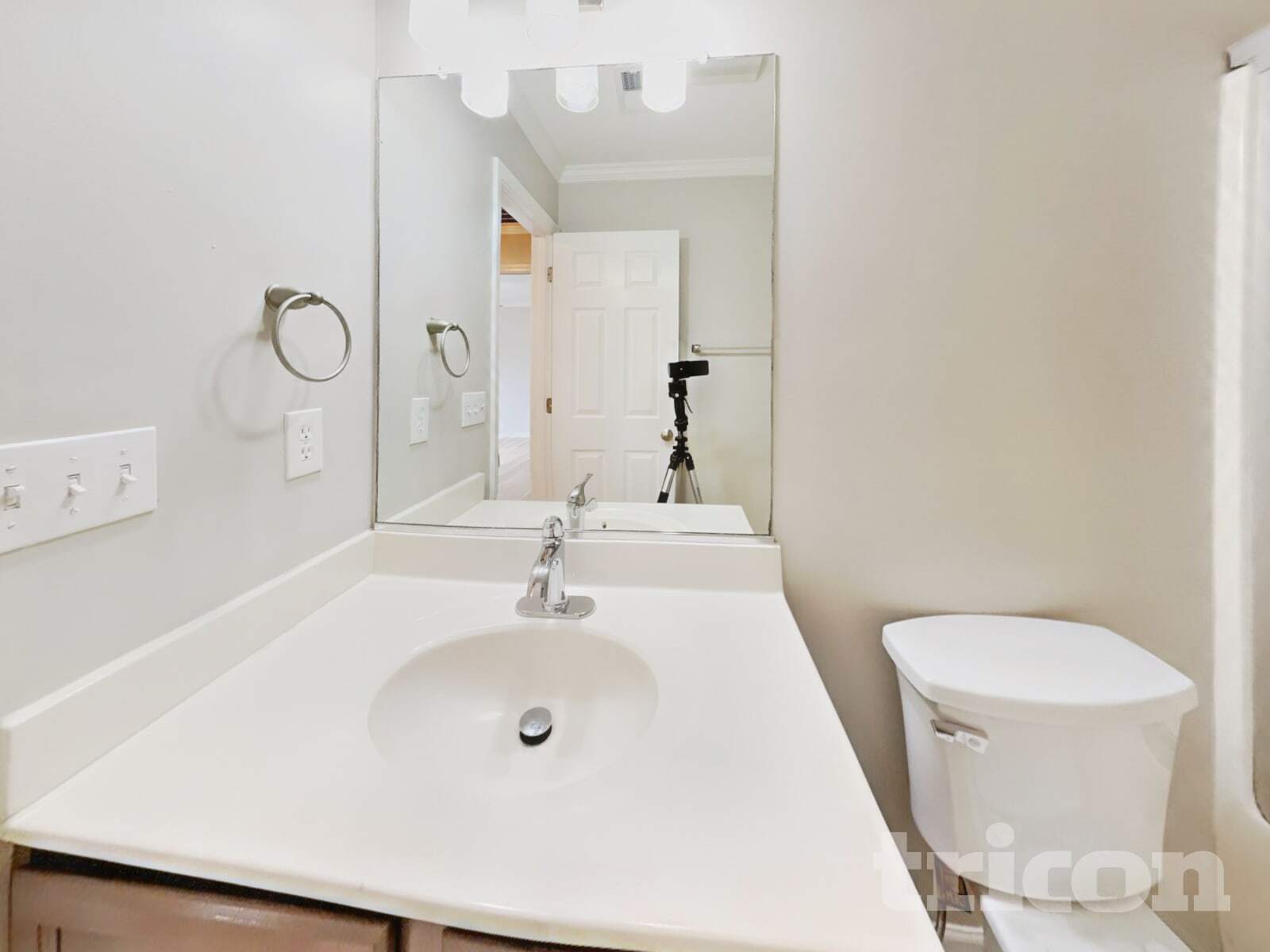 Building Photo - 1166 Waterlyn Dr