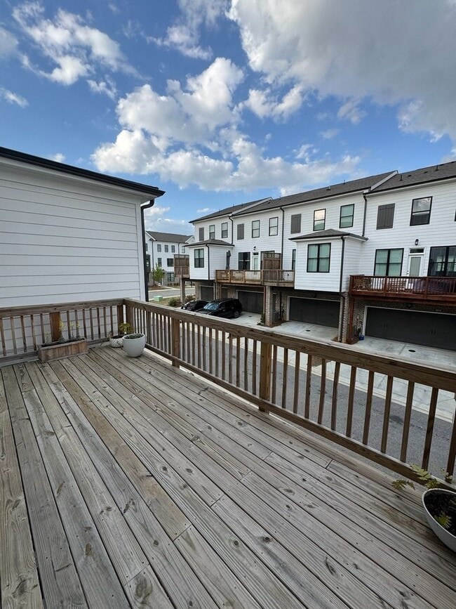 Building Photo - Charming 3BR Townhome in Buford