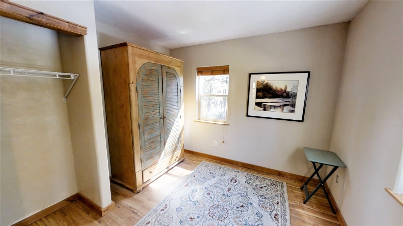 Building Photo - 217 Redwing Dr