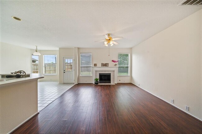 Building Photo - 11011 Hunting Path Ct
