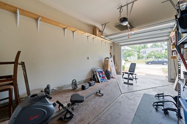 Building Photo - 3bed/2.5 bath Townhouse Near NCCU & Southpoint Mall!