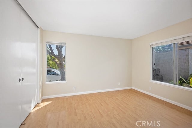Building Photo - 5 Bright Hollow