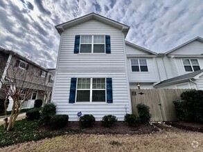 Building Photo - 3 Bedroom Condo in Western Branch